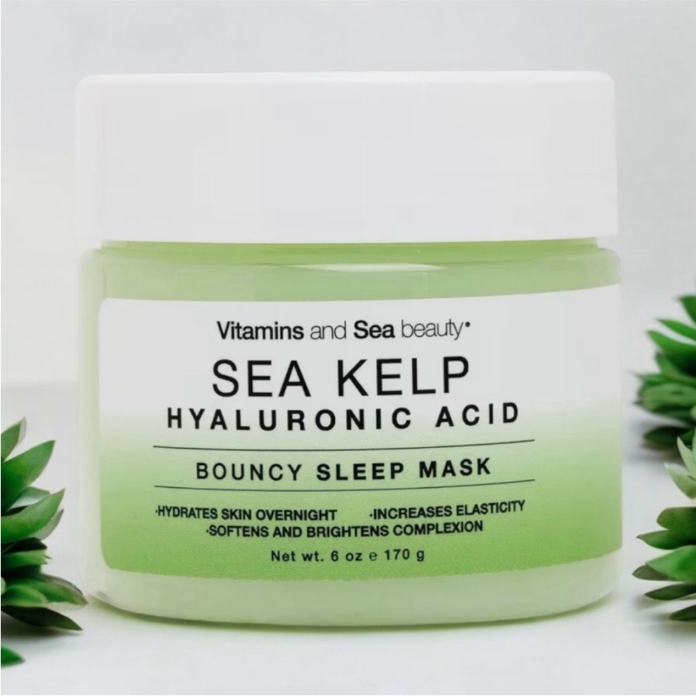 NEW Vitamins & Sea Beauty Sea Kelp
Hyaluronic Acid Bouncy Sleep Mask 0.6oz
